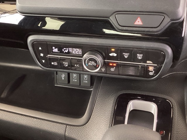 ホンダ Ｎ　ＢＯＸ カスタム ６６０ Ｌ R5年 (九州・沖縄) 99
