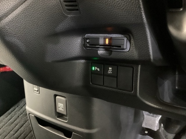 ホンダ Ｎ　ＢＯＸ カスタム ６６０ Ｌ ターボ R3年 (九州・沖縄) 99