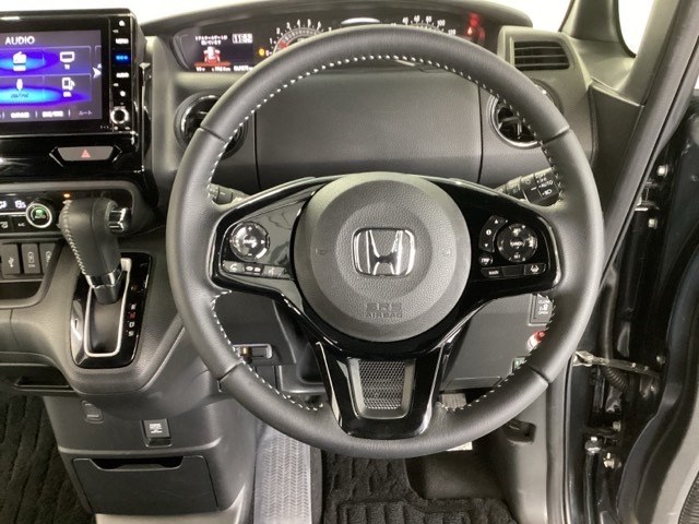 ホンダ Ｎ　ＢＯＸ カスタム ６６０ Ｌ ターボ R3年 (九州・沖縄) 99