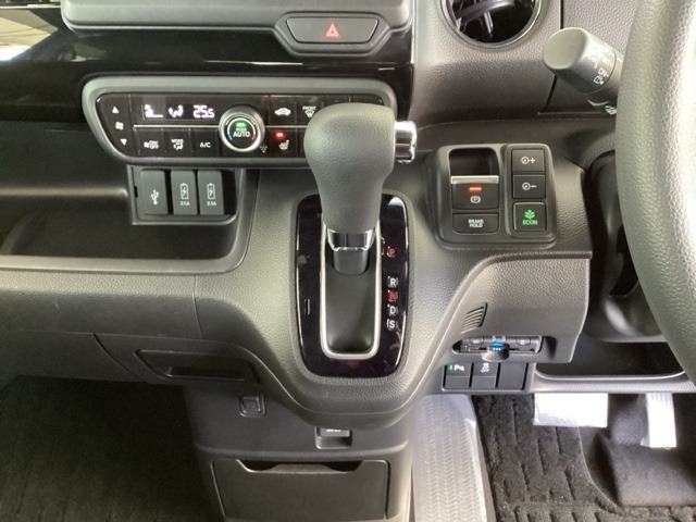 ホンダ Ｎ　ＢＯＸ カスタム ６６０ Ｌ R4年 (九州・沖縄) 99
