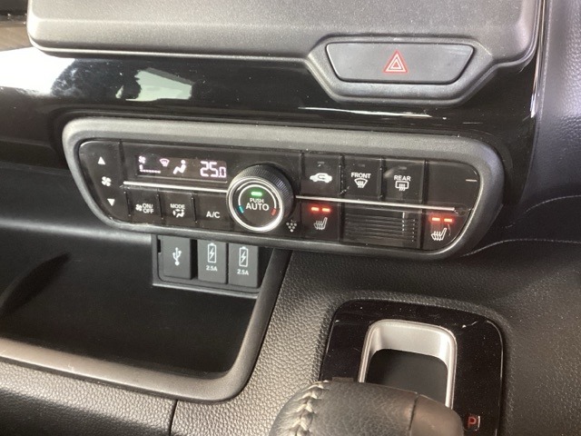 ホンダ Ｎ　ＢＯＸ カスタム ６６０ Ｌ ターボ R3年 (九州・沖縄) 99