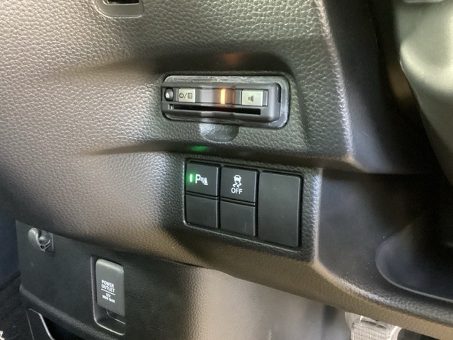 ホンダ Ｎ　ＢＯＸ カスタム ６６０ Ｌ ターボ R3年 (九州・沖縄) 99