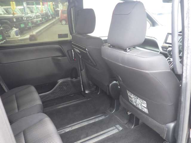 トヨタ ヴォクシー ２．０ ＺＳ 煌 H30年 (九州・沖縄) 99
