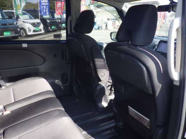日産 セレナ ２．０ ハイウェイスター Ｖセレクション H30年 (九州・沖縄) 99