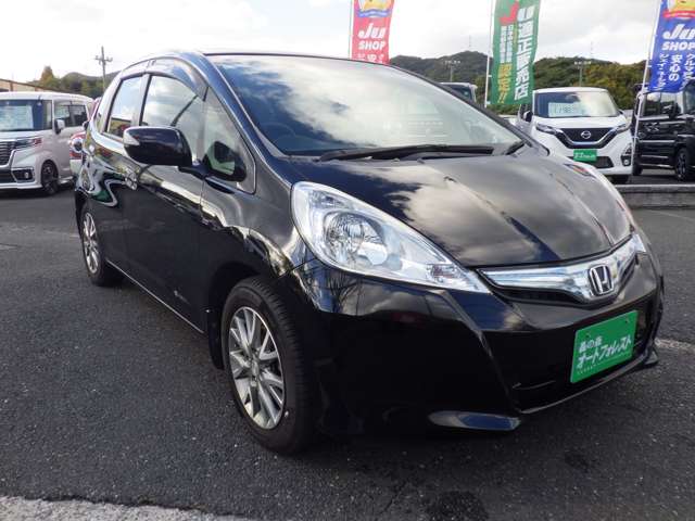 ホンダ フィット　ハイブリッド １．３ スマートセレクション H22年 (九州・沖縄) 99