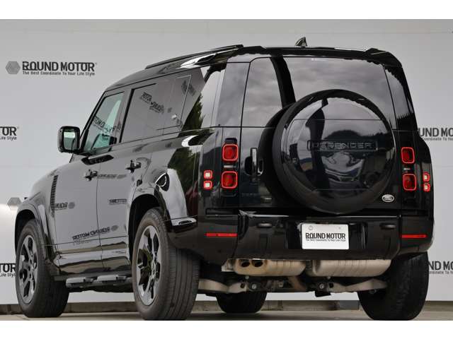 ランドローバー ディフェンダー １１０ Ｘダイナミック ＳＥ ダブルオー ブラック エディション ３．０Ｌ Ｄ３００ ディーゼルＴ ４ＷＤ R3年 (近畿) 99