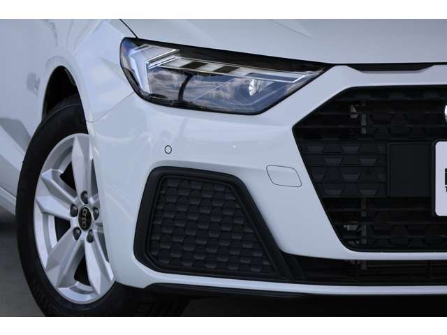 アウディ Ａ１　スポーツバック ２５　ＴＦＳＩ R5年 (近畿) 99
