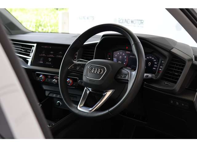 アウディ Ａ１　スポーツバック ２５　ＴＦＳＩ R5年 (近畿) 99
