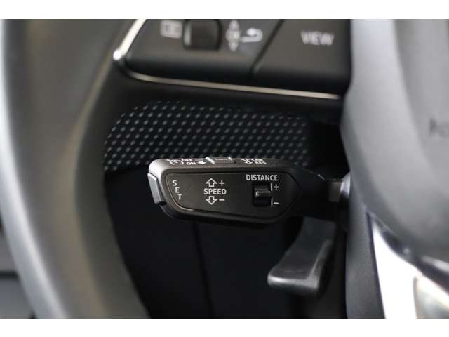 アウディ Ａ１　スポーツバック ２５　ＴＦＳＩ R5年 (近畿) 99