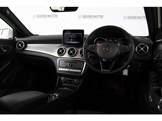 メルセデスベンツ ＧＬＡクラス ＧＬＡ２２０ ４マチック ４ＷＤ R1年 (近畿) 99