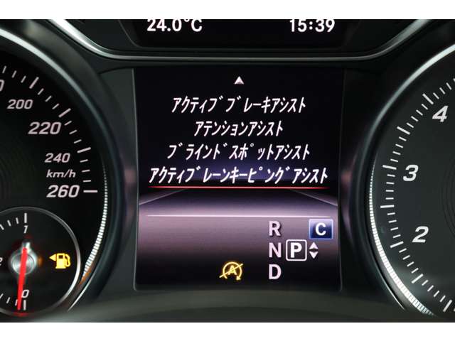 メルセデスベンツ ＧＬＡクラス ＧＬＡ２２０ ４マチック ４ＷＤ R1年 (近畿) 99