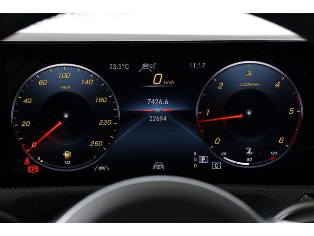 メルセデスベンツ ＣＬＡシューティングブレーク ＣＬＡ２００Ｄ ＡＭＧラインパッケージ ディーゼルターボ R5年 (近畿) 99