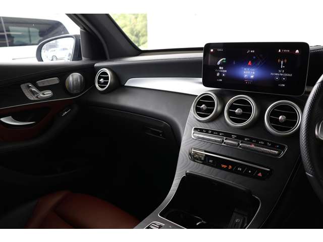 メルセデスベンツ ＧＬＣクーペ ２２０ Ｄ ４マチック ＡＭＧライン ４ＷＤ R2年 (近畿) 99