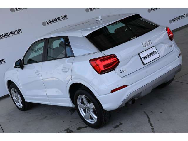 アウディ Ｑ２ １．０　ＴＦＳＩ　スポーツ H29年 (近畿) 99