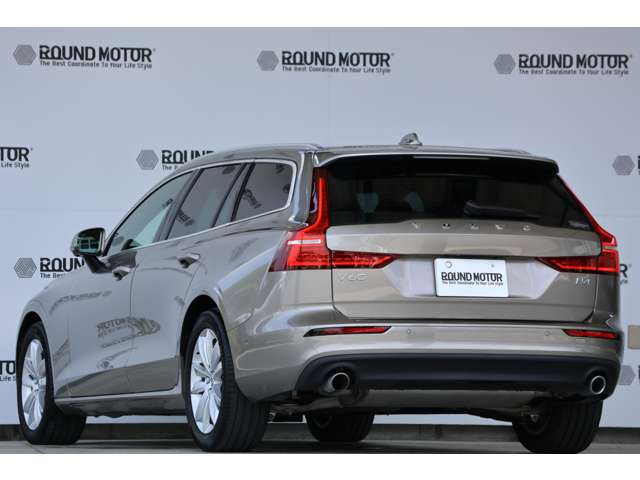 ボルボ Ｖ６０ Ｂ４　モメンタム R3年 (近畿) 99