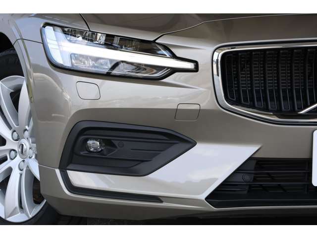 ボルボ Ｖ６０ Ｂ４　モメンタム R3年 (近畿) 99