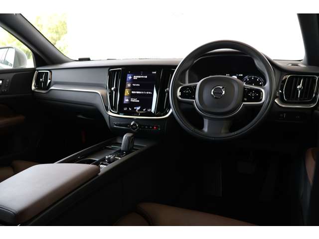ボルボ Ｖ６０ Ｂ４　モメンタム R3年 (近畿) 99