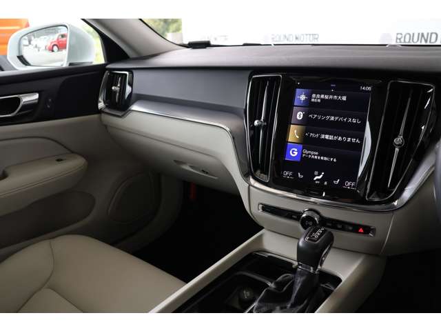 ボルボ Ｖ６０ Ｔ５　モメンタム R1年 (近畿) 99