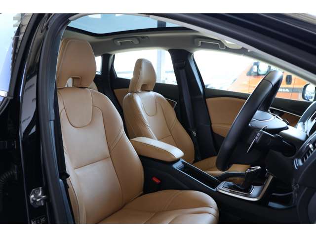 ボルボ Ｖ４０ Ｔ３　クラシックエディション R1年 (近畿) 99