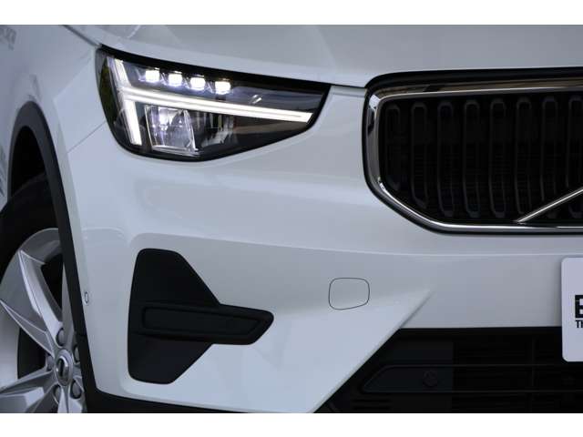 ボルボ ＸＣ４０ プラス　プロ　Ｂ３ R4年 (近畿) 99