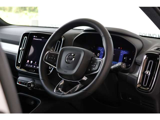ボルボ ＸＣ４０ プラス　プロ　Ｂ３ R4年 (近畿) 99
