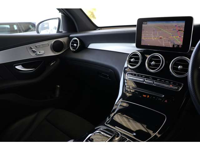 メルセデスベンツ ＧＬＣクラス ２２０ Ｄ ４マチック スポーツ ディーゼルターボ ４ＷＤ H29年 (近畿) 99