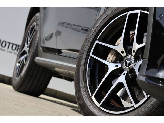 メルセデスベンツ ＧＬＣクラス ２２０ Ｄ ４マチック ローレウス エディション ディーゼルターボ ４ＷＤ R1年 (近畿) 99