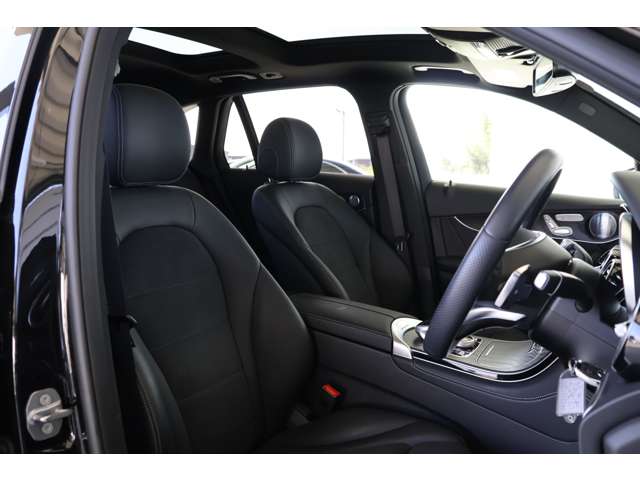 メルセデスベンツ ＧＬＣクラス ２２０ Ｄ ４マチック ローレウス エディション ディーゼルターボ ４ＷＤ R1年 (近畿) 99