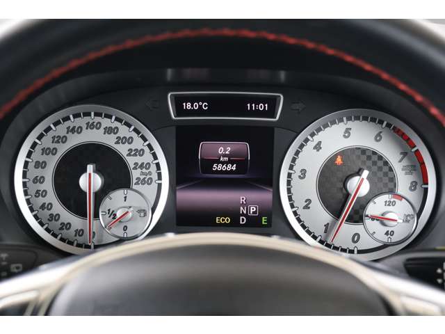 メルセデスベンツ Ａクラス Ａ１８０　ブルーエフィシェンシースポーツ H25年 (近畿) 99