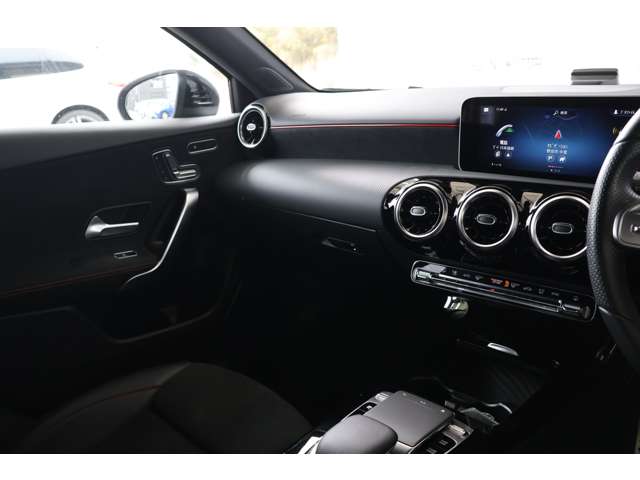 メルセデスベンツ Ａクラス Ａ２００Ｄ ＡＭＧライン ディーゼルターボ R1年 (近畿) 99