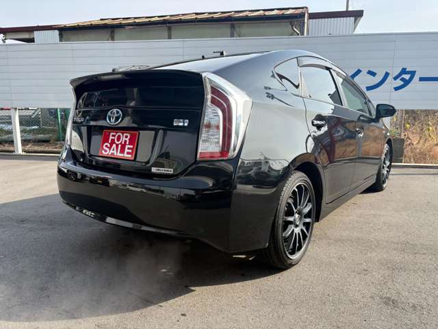 トヨタ プリウス １．８ Ｓ H25年 (近畿) 99
