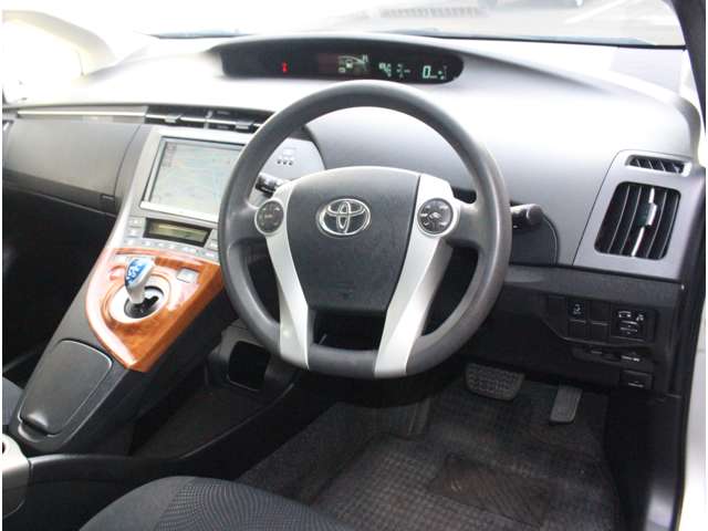 トヨタ プリウス １．８ Ｓ H25年 (関東) 99
