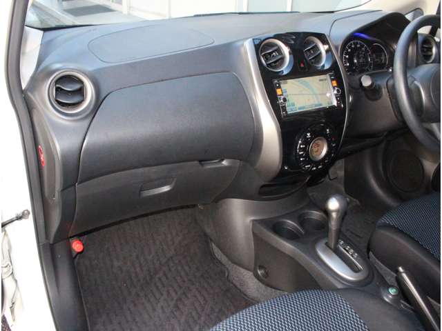 日産 ノート １．２ Ｘ ＤＩＧ－Ｓ H26年 (関東) 99
