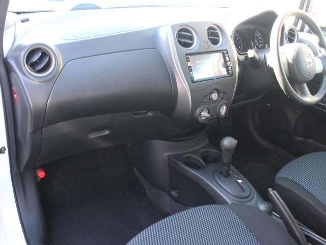 日産 ノート １．２ Ｘ H25年 (関東) 99