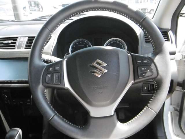 スズキ スイフト １．２ スタイル ４ＷＤ H27年 (甲信越・北陸) 99