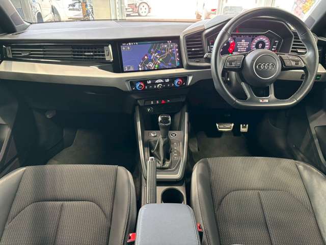 アウディ Ａ１　スポーツバック ２５　ＴＦＳＩ　Ｓライン R3年 (甲信越・北陸) 99