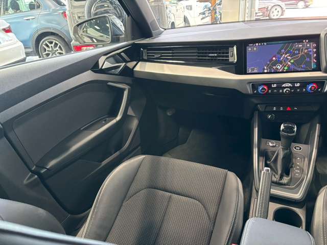 アウディ Ａ１　スポーツバック ２５　ＴＦＳＩ　Ｓライン R3年 (甲信越・北陸) 99