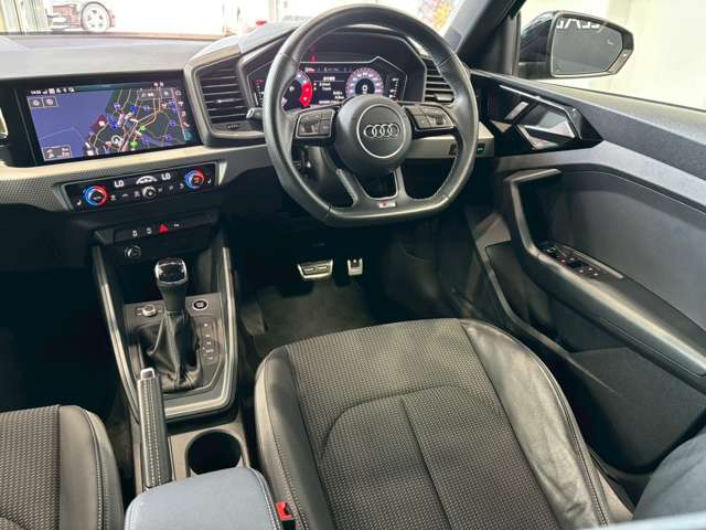 アウディ Ａ１　スポーツバック ２５　ＴＦＳＩ　Ｓライン R3年 (甲信越・北陸) 99