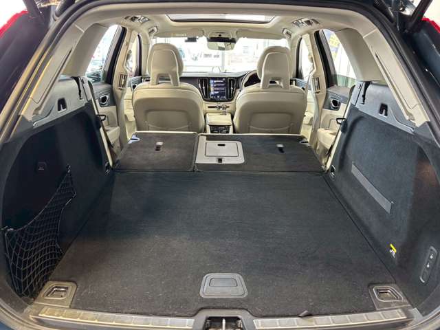 ボルボ ＸＣ６０ Ｔ５ ＡＷＤ インスクリプション ４ＷＤ H30年 (甲信越・北陸) 99