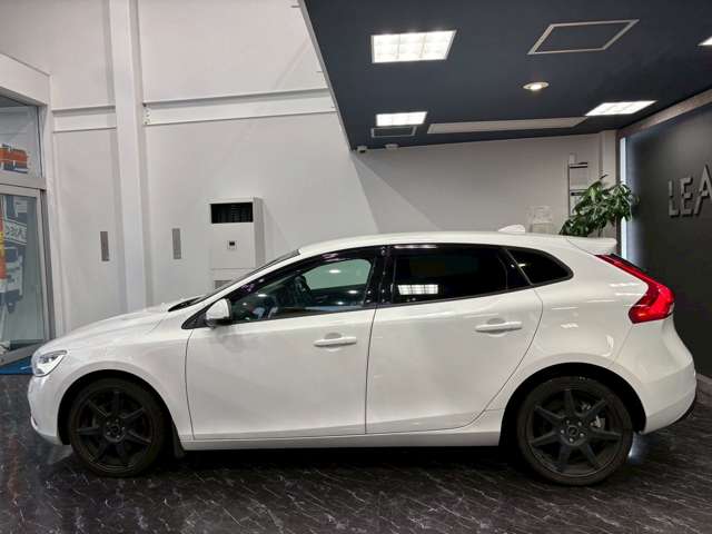 ボルボ Ｖ４０ Ｄ４ モメンタム ディーゼルターボ H29年 (甲信越・北陸) 99