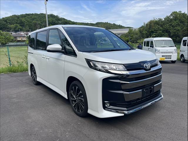 トヨタ ノア ２．０ Ｓ－Ｚ R8年 (関東) 99