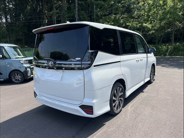 トヨタ ヴォクシー ２．０ Ｓ－Ｚ R8年 (関東) 99