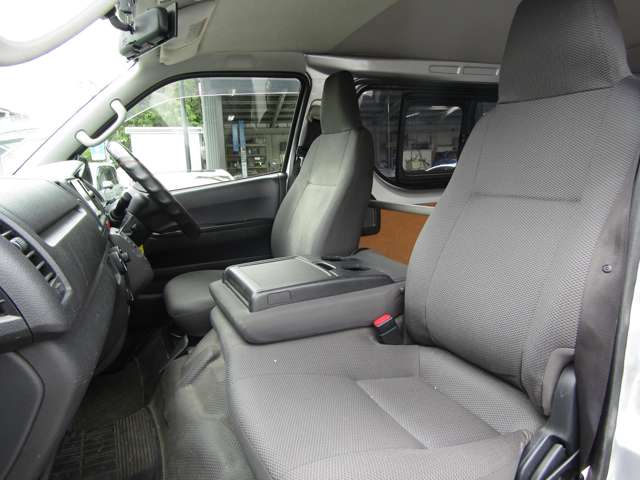 トヨタ ハイエースバン ３．０ ＤＸ ロング ＧＬパッケージ ディーゼルターボ H29年 (関東) 99