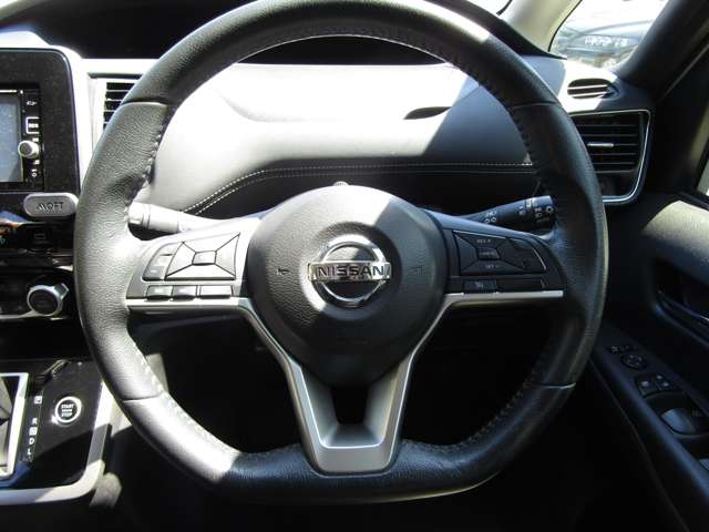 日産 セレナ ２．０ ハイウェイスター H28年 (関東) 99