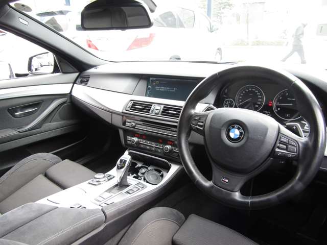 ＢＭＷ ５シリーズ ５２３Ｉ Ｍスポーツパッケージ H25年 (関東) 99