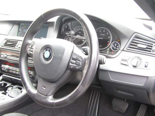 ＢＭＷ ５シリーズ ５２３Ｉ Ｍスポーツパッケージ H25年 (関東) 99