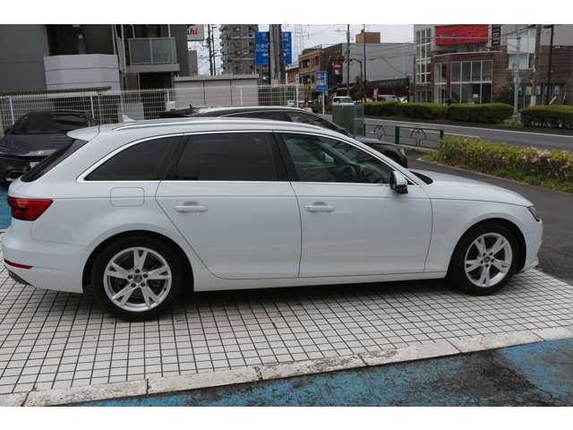 アウディ Ａ４　アバント １．４　ＴＦＳＩ　スポーツ H28年 (関東) 99