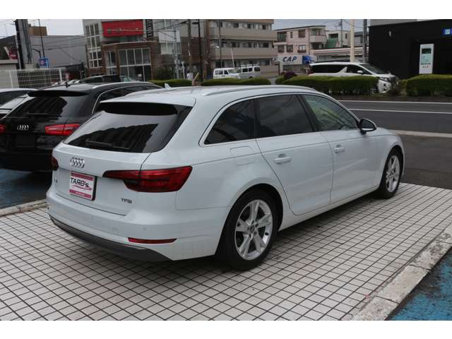 アウディ Ａ４　アバント １．４　ＴＦＳＩ　スポーツ H28年 (関東) 99