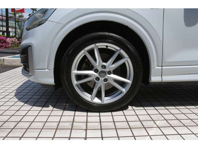 アウディ Ｑ２ １ｓｔ　エディション H29年 (関東) 99