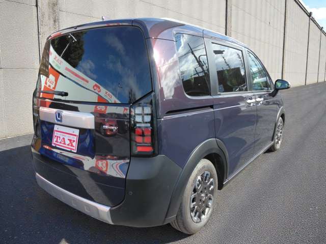 ホンダ フリード　ハイブリッド １．５ Ｅ：ＨＥＶ クロスター R7年 (関東) 99
